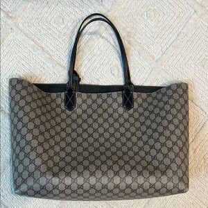 Extra large Gucci gg reversible tote - EUC